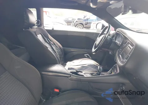 2017 Dodge Challenger R/T z USA, uszkodzony, nr VIN 2C3CDZBT6HH658916